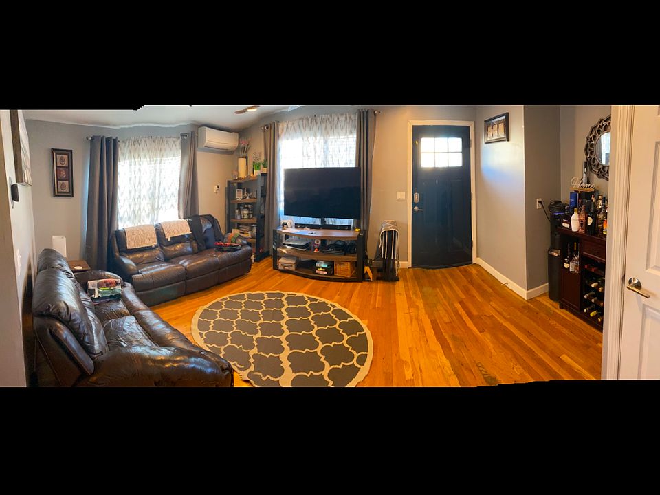 1st image of 13414 135th Ave Floor 1