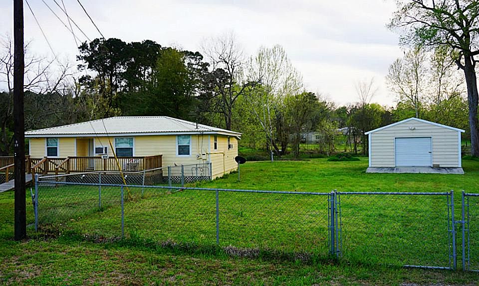 1st image of 404 Governor Hogg Dr
