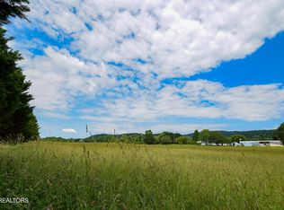 10055 Old Rutledge Pike, Mascot, TN 37806