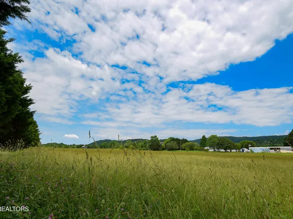 10055 Old Rutledge Pike, Mascot, TN 37806