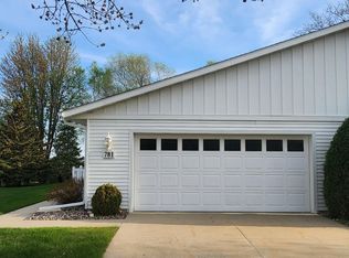 781 26th St NE, Rochester, MN 55906