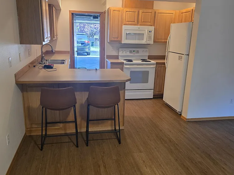 5427 Rainier Dr E #A — Photo 2