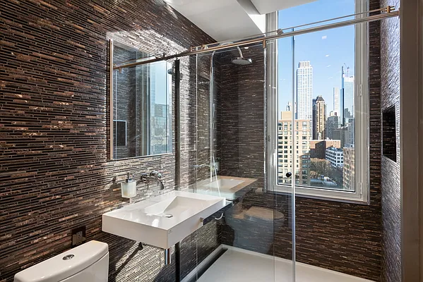 Sold by Nest Seekers International | media 12