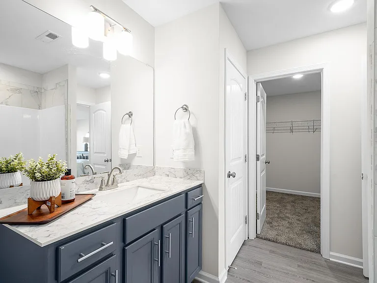 401 Victory Rd — Photo 30