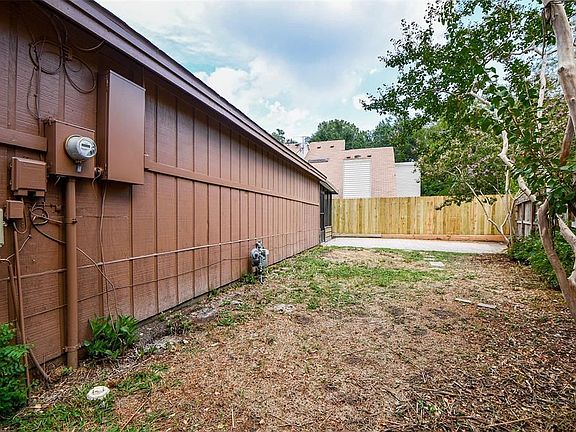 5th image of 5107 Spruce Forest Dr