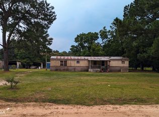 57 John Godley Ln, Ellabell, GA 31308