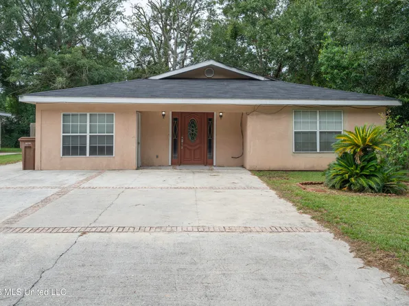 215 McCaughan Ave, Long Beach, MS 39560