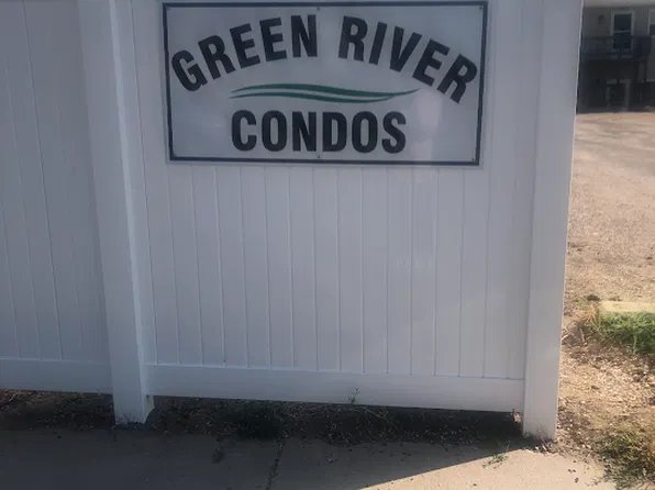 4923 Green River St, Cheyenne, WY 82001