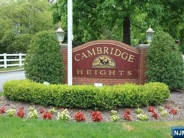119 Surrey Ct, Ramsey, NJ 07446