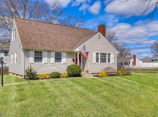 136 Washington St, Berkeley Heights, NJ 07922