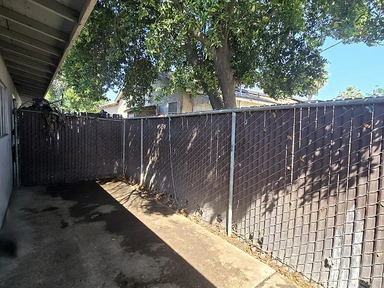 1244 N Millbrook Ave #C — Photo 12