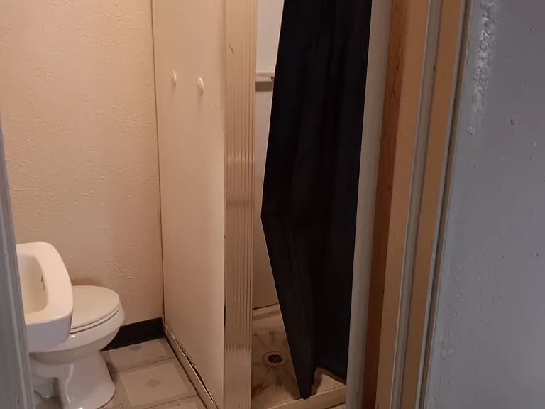 215 E Denver St #215 — Photo 6