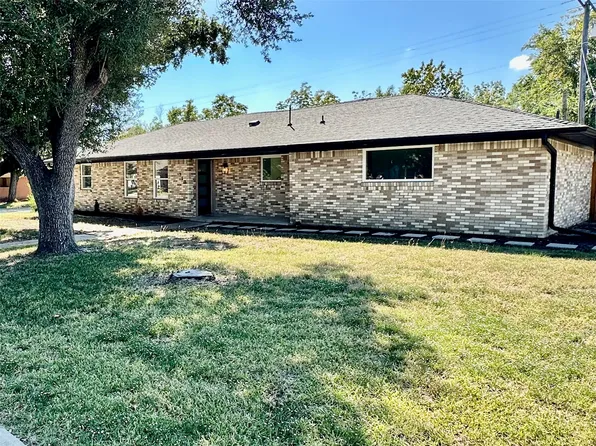 310 E 6th St, Kaufman, TX 75142