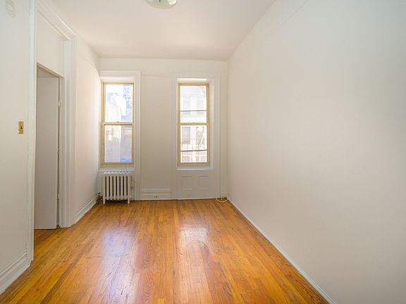 3rd image of 246 E 53rd St APT 9