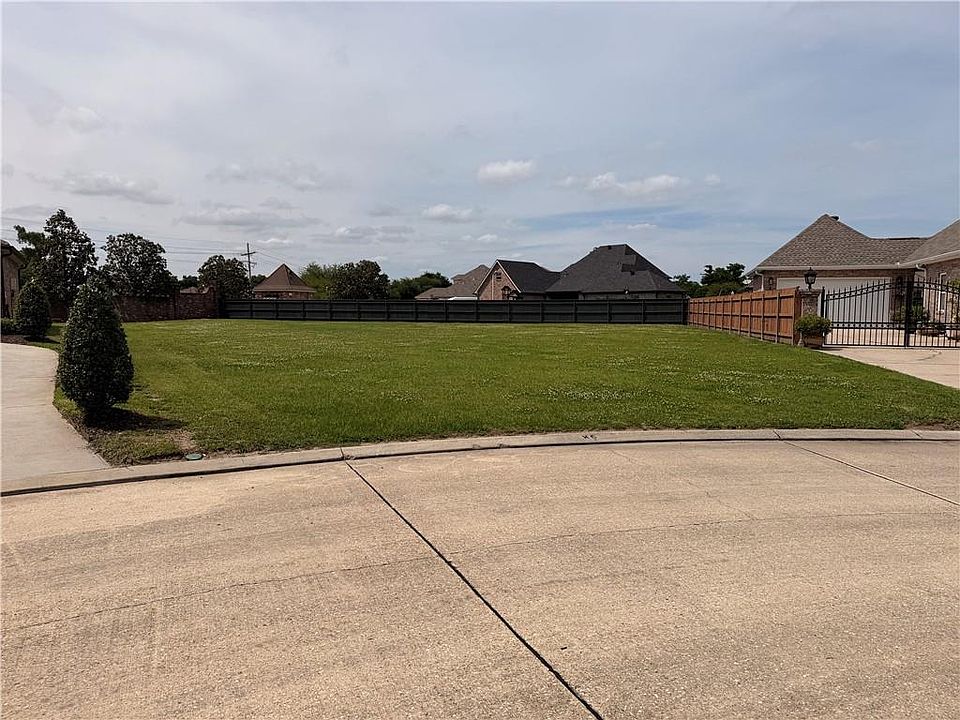 2nd image of 106 Orchid Ct