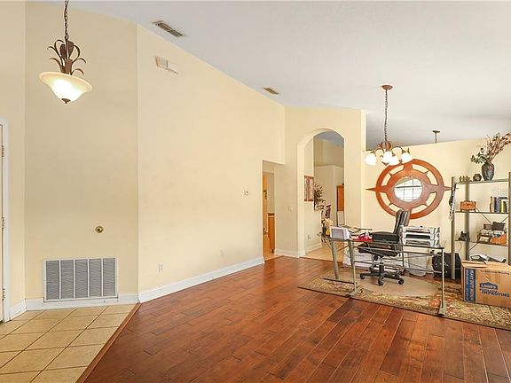 3rd image of 17420 Cascades Hill Ct