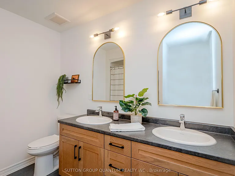 114 Mullin St — Photo 20