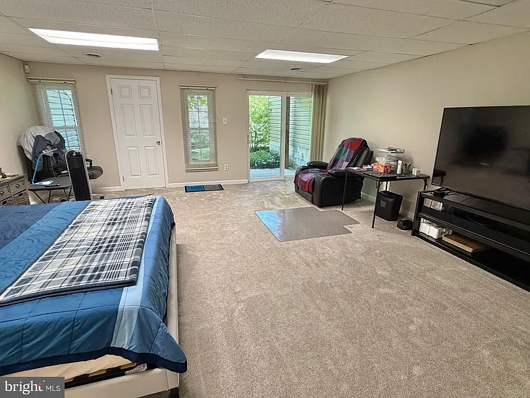 335 Danbury Ct #335 — Photo 30