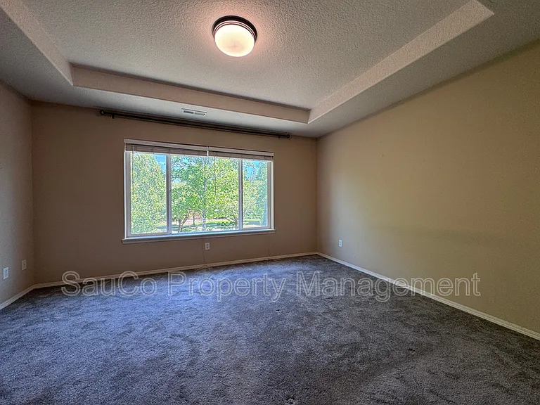 948 SE Elina Ave — Photo 21