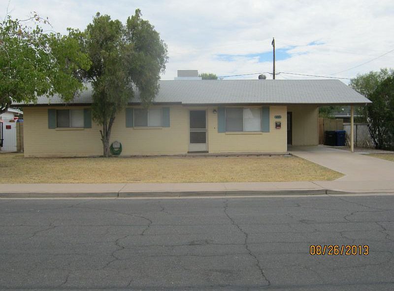 1st image of 435 E 10th Pl