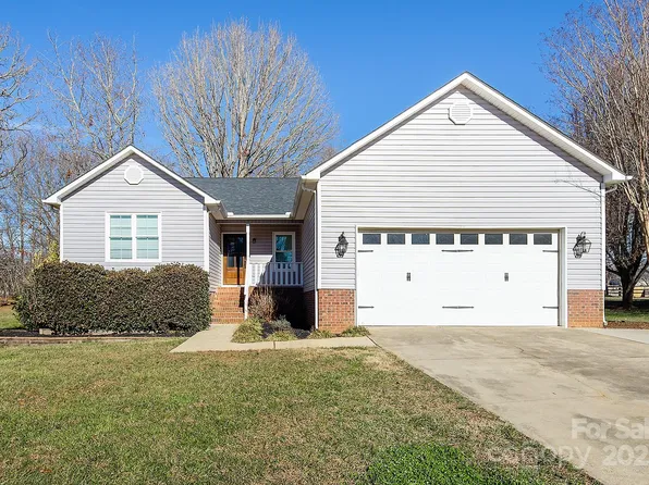 688 Cress School Rd, Salisbury, NC 28147