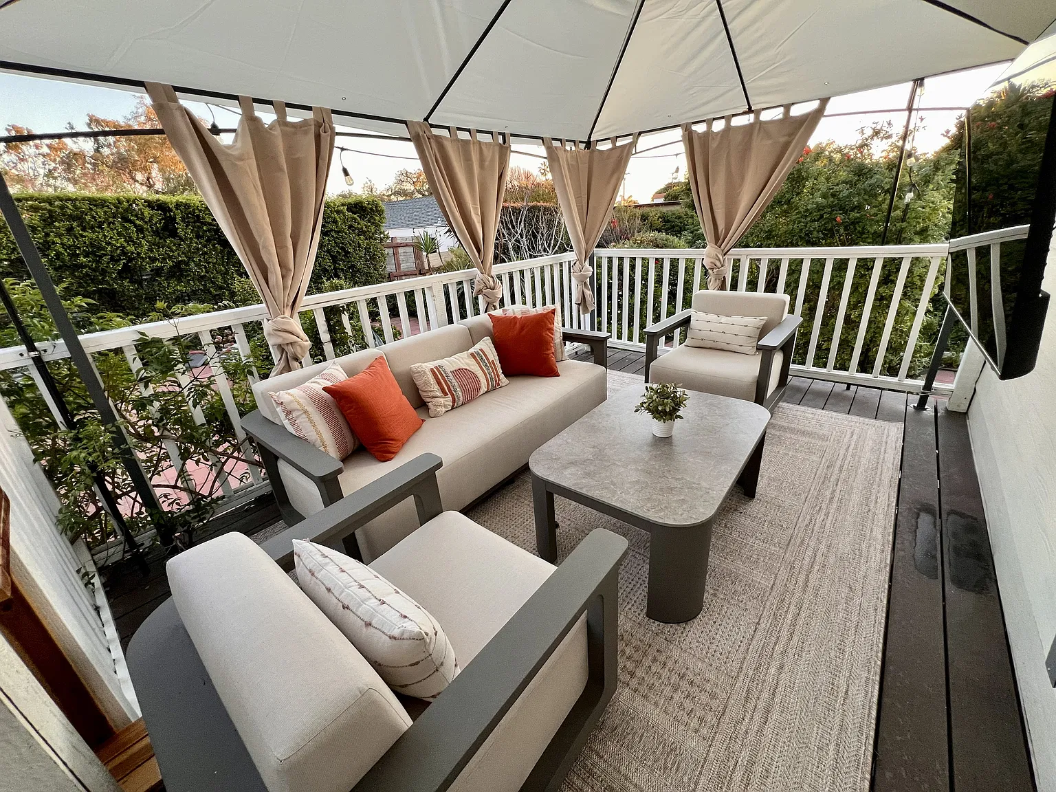 2 bed, 750 sqft, $6,500 — Photo 4