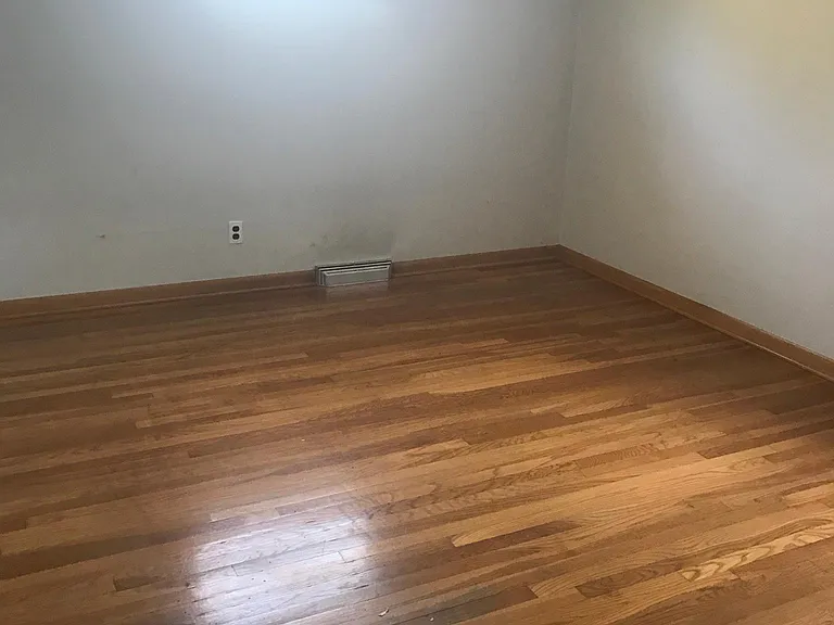 14321 James Ave — Photo 5