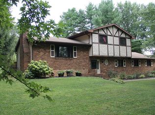 470 W Locust Ln, Nazareth, PA 18064