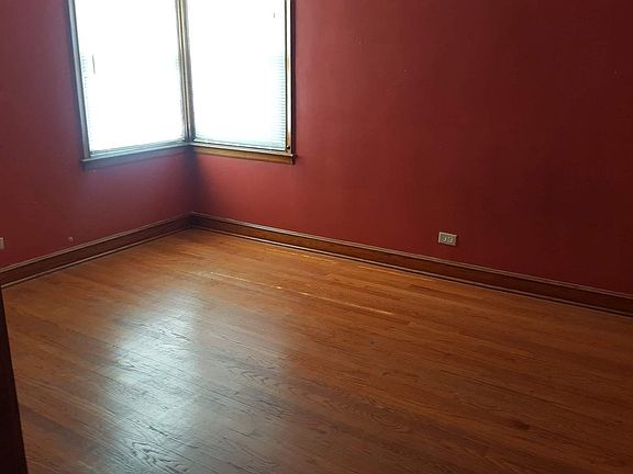 3rd image of 6954 S Fairfield Ave #2