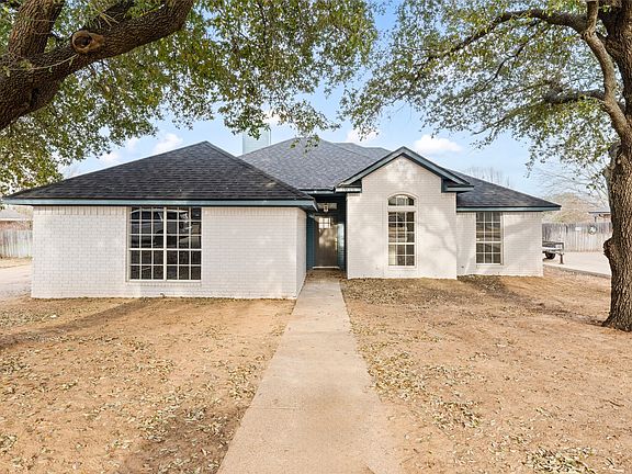 2nd image of 1020 Dane Dr