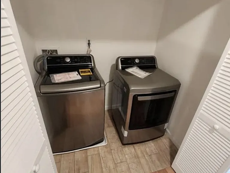 1036 Cross Ave #1 — Photo 6