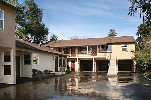 2nd image of 517 E Washington Blvd APT H