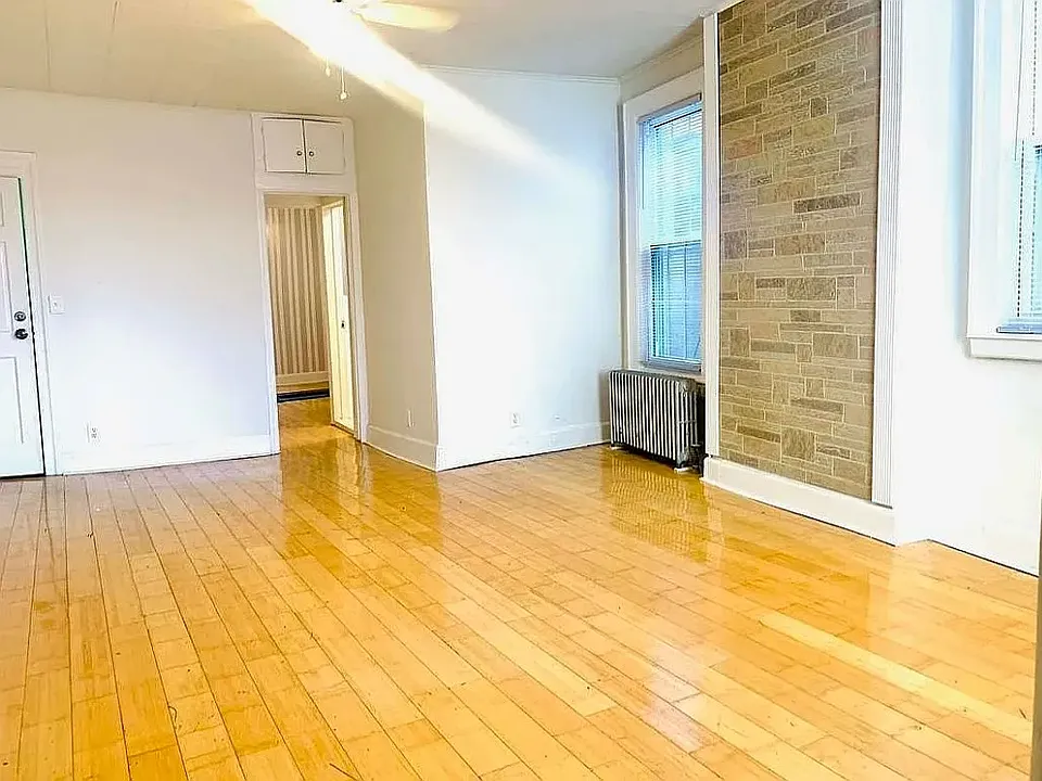 756 Woodward Ave #3