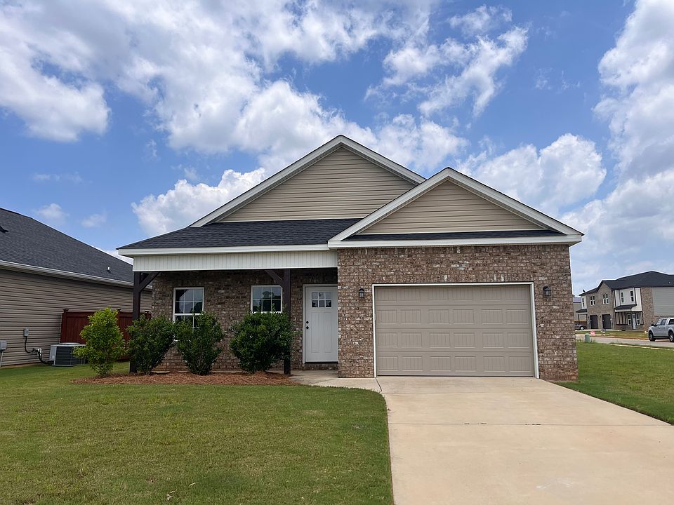 1st image of 223 Beau Claire Cir