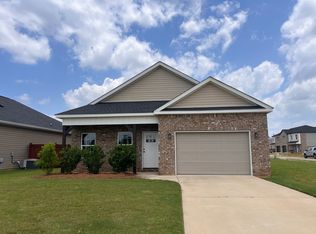 223 Beau Claire Cir, Byron, GA 31008