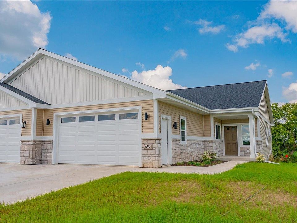 2nd image of 1510 Palm Grass Way