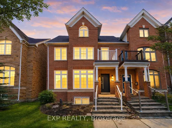 86 Bassett Ave, Richmond Hill, ON L4B 4G1