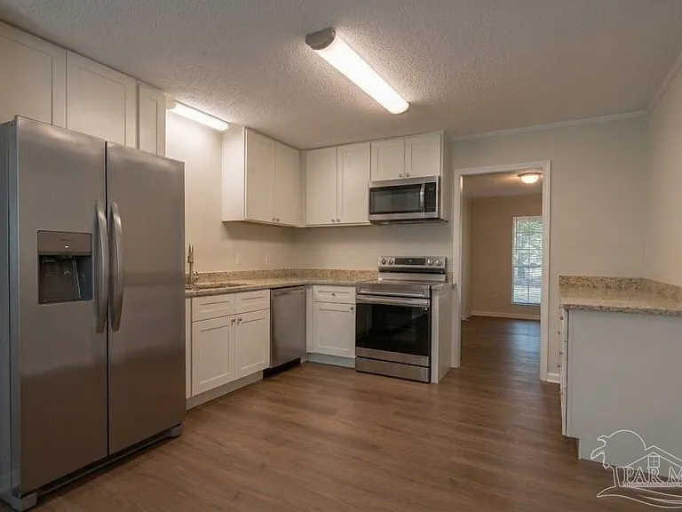 3195 Highway 196 — Photo 14