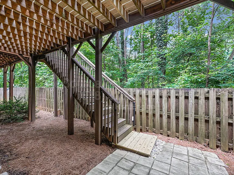 12030 Stone Brook Cv — Photo 33