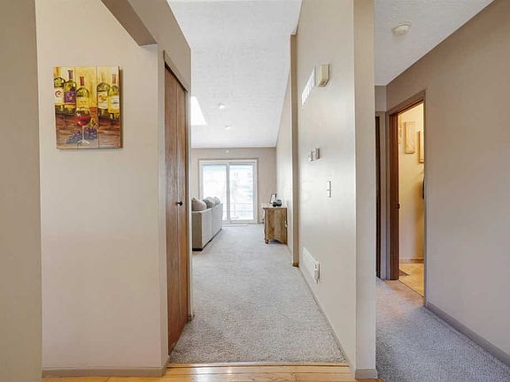 5th image of 4968 Shady Oak Dr