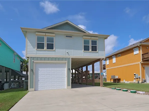 110 Bufflehead Ln, Rockport, TX 78382