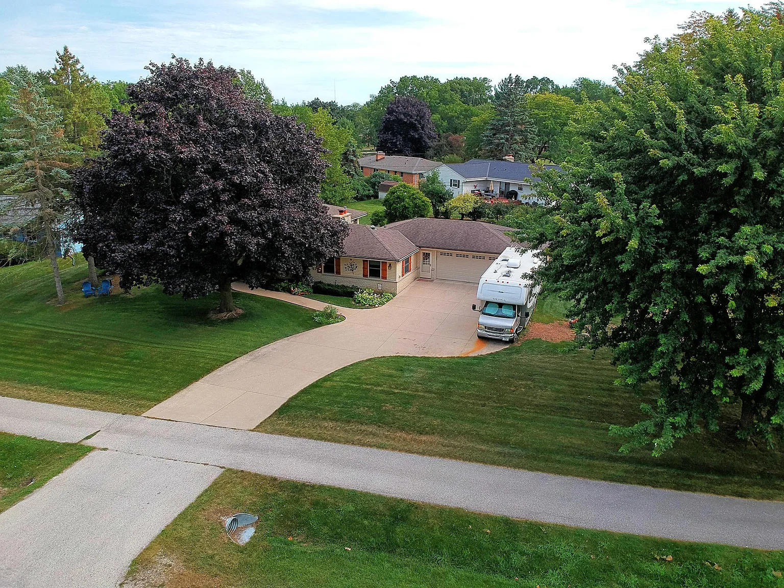 12049 W Grange Ave — Photo 3