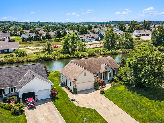 2nd image of 1480 Sunflower Way