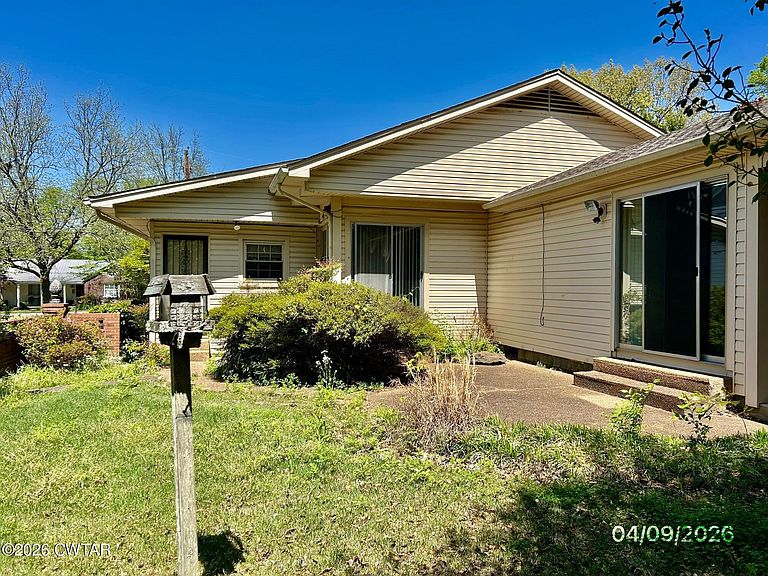 Listing photo 3