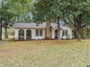 1302 E 1st St, Mount Pleasant, TX 75455