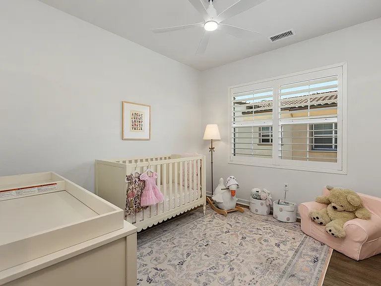 805 Blackstone Dr — Photo 12