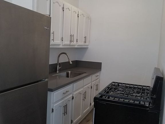 2nd image of 1317 S Fedora St #5957854