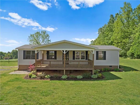 310 Butler Mill Rd, Harmony, NC 28634
