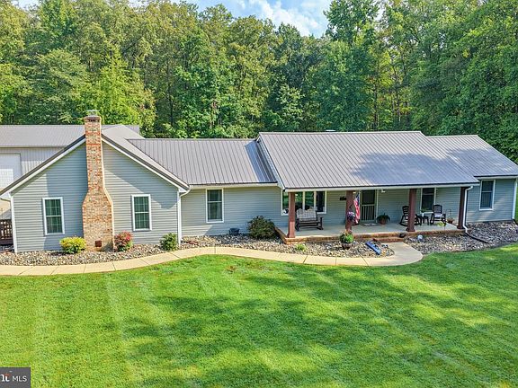 3rd image of 185 Clark Farm Rd