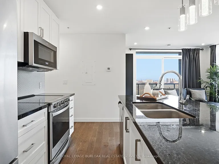 467 Charlton Ave E #307 — Photo 7